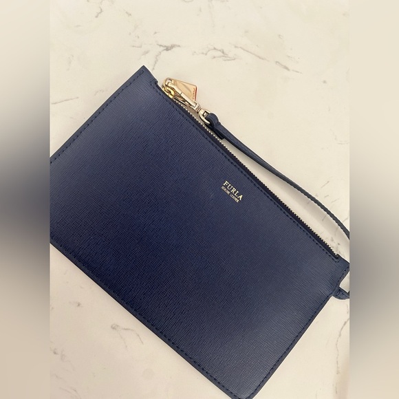 Furla Navy Leather Wristlet with Gold Hardware- LIKE NEW - Picture 1 of 6